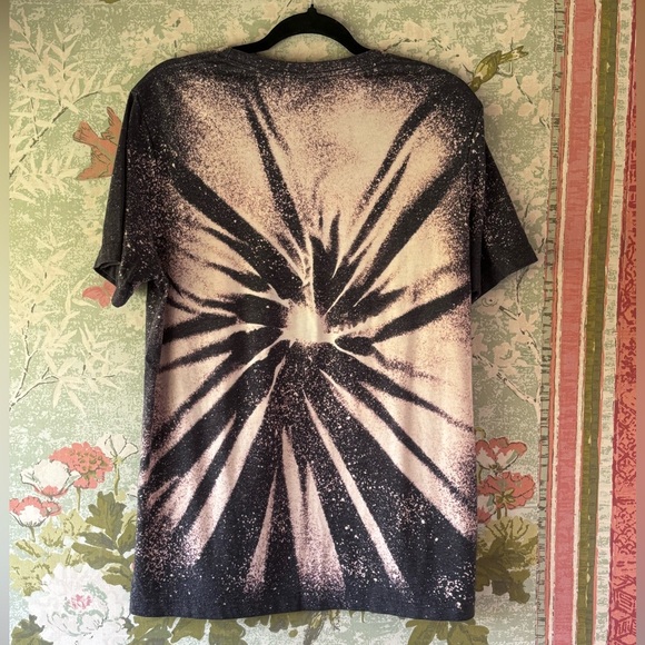 Fun Bleached Out Dolly Parton Tshirt! - Picture 3 of 6